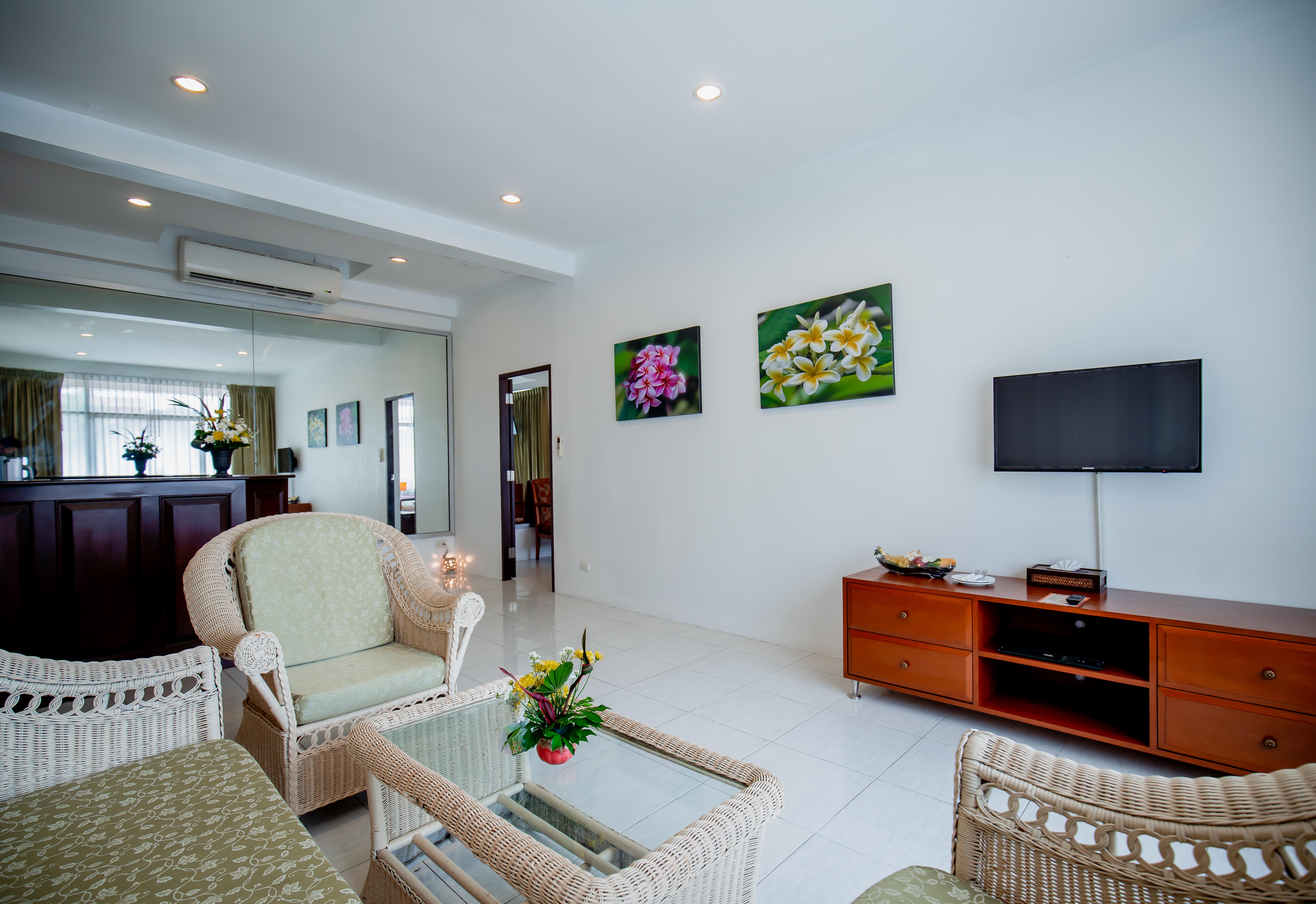 Hyton Leelavadee Resort 4*